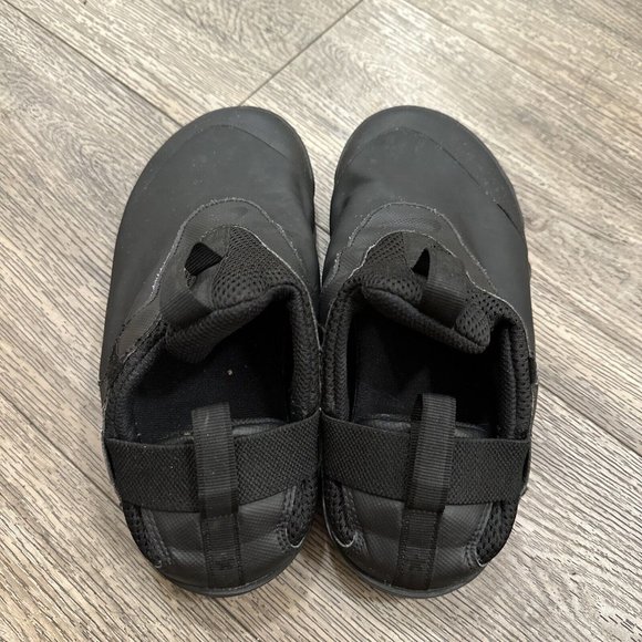 Nike CT1629-003 Zoom Pulse Triple Black Medical Nurse Slip On Shoes Men 5.5/ 7W